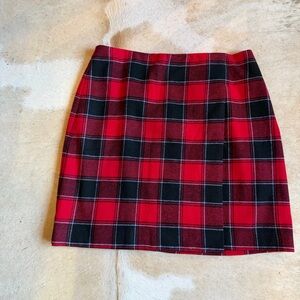 Talbots Women’s Size 16 Petite Wrap Skirt Black Red Plaid Mini Wool Blend Plaid